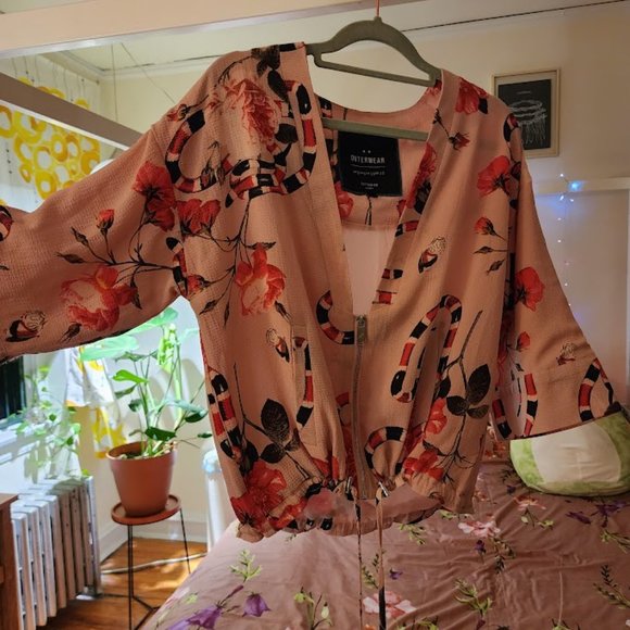 Cotton:on - Kimono style zip - floral snake pattern - US 6 but fits larger! - Picture 9 of 11